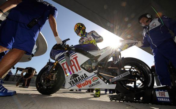 Rossi dengan Yamaha M1.jpg