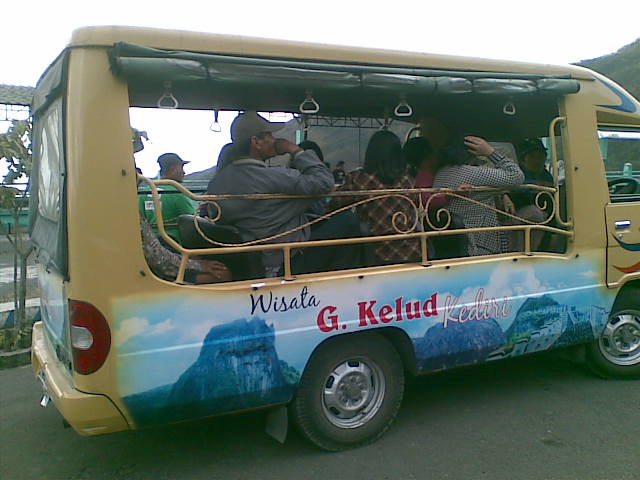 Mobil wisata kelud.jpg