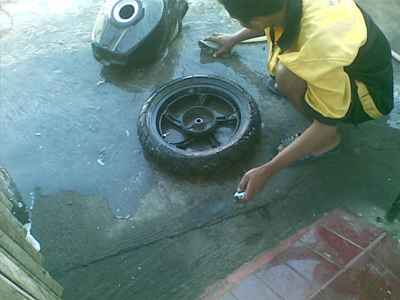 Pasang cop pentil salah.jpg