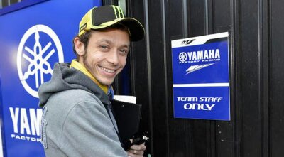 rossi di markas yamaha image