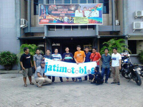 view depan hotel image