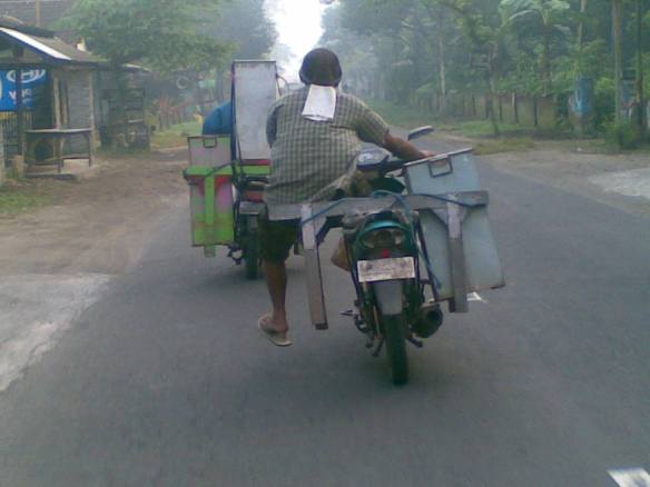 hahaha...hebat yaa... :D