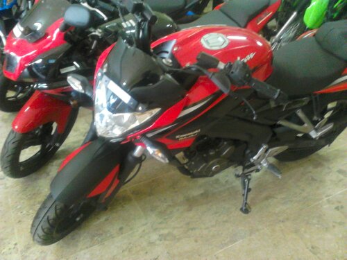 pulsar 200NS.jpg image