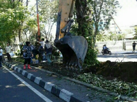 Taman bungkul rusak 2.jpg image