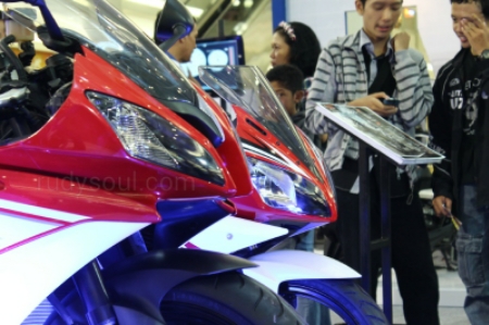 YZF-R6 dan YZF-R15 image