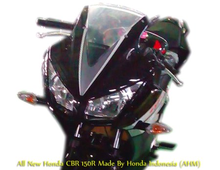 CBR150R-indonesia-black1 image