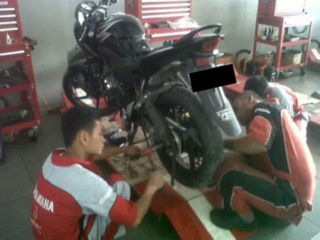cb150 servis di bengkel yamaha image