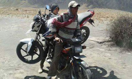 cb150r mogok di bromo. image