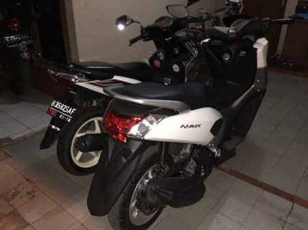 yamaha nMAx vs Honda Vario techno image