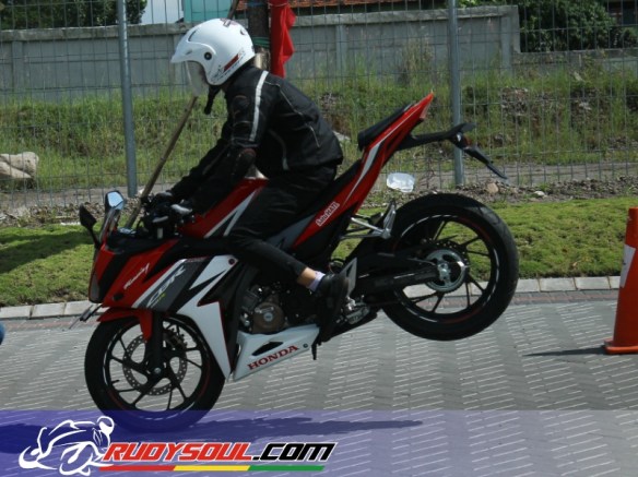 launching all new cbr150r surabaya 3.jpg image