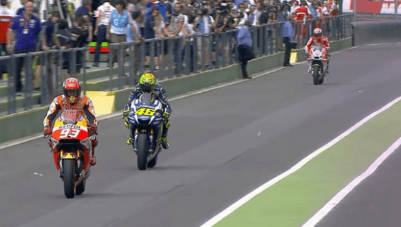 Pit motogp.jpg image