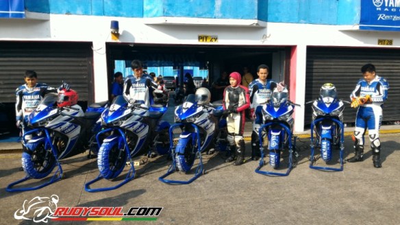 yamaha racing analizer 151131.jpg image